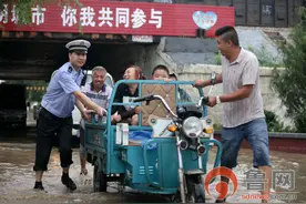 泰安市公安局交通警察支队泰山区城东大队主要事迹图片