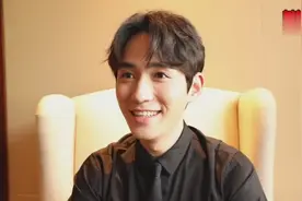 芭莎星榜样 珍惜这个爆粗口的居老师吧 这个场面怕是不会再有了