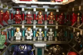 牛人用乐高积木制作出24套钢铁侠战斗装甲图片