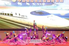铁路文工团把欢乐送进高铁建设一线图片