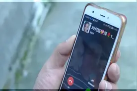 三个小伙子巧妙躲避微信视频聊天借钱，结局把我笑坏了！