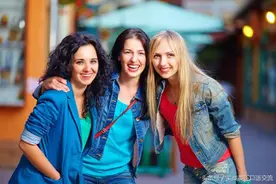 “您好”用英语只会说Hello吗？学习美国人最长用的口语图片