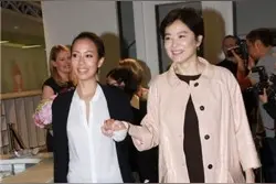 林青霞当外婆网友祝福 揭林青霞当年拒绝成龙的真相 林青霞情史大起底图片