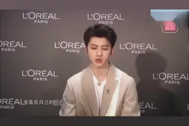 蔡徐坤专访：新歌从出道后就努力在准备，希望8月2号完美呈现视频封面