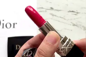 为什么Dior让全宇宙的姑娘为之疯狂？Dior口红试色分享！