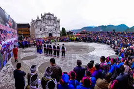 天柱:办好民歌节唱好“民族歌”让老百姓唱起山歌富起来图片