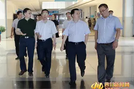 达州市宣传部部长邓瑜华一行来华西广安医院考察交流图片
