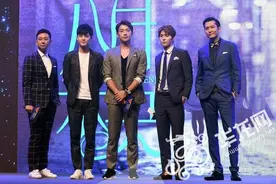 《八月未央》被搬上银幕 Rain或成新任“国民老公”图片