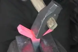 国外大神动手做维京人的战斧，这动手制作也真是绝了！图片