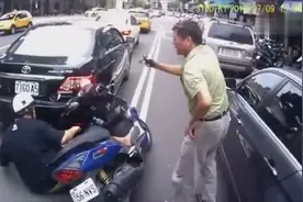 实拍台湾一起连环车祸，看完简直无语了！图片