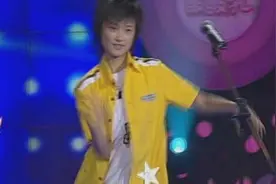 十一年前李宇春超女比赛翻唱张学友 这舞步竟成了招牌！视频封面