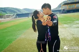 陕西延安90后小伙跑步接新娘 低碳环保又特别图片