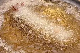油炸过食物的油到底能不能吃？教你剩油完美利用图片