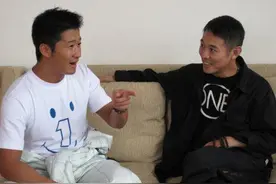 面对和前辈的比较：吴京称李连杰像舅舅，王全安当张艺谋是父亲图片