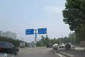 从今天天开始，石家庄这条道路变成了单-行-道，一定要注意图片