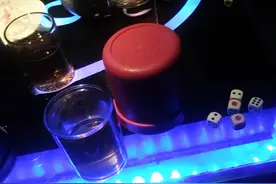 大话骰必胜10招，但我却只想输给你图片