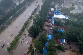河南新乡特大暴雨:救援仍在进行 居民生活恢复正常