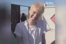 权志龙的笑点超级低，这样完美的笑容暖化了多少人的心图片