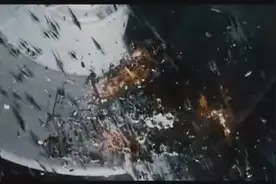 《星际迷航3：超越星辰》企业号遭毁船员失散 刀锋女抢眼大反派图片