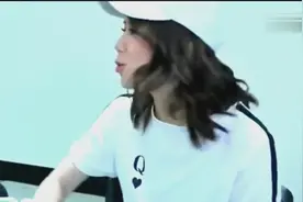 邓紫棋谈偶像周杰伦：我从小听他歌长大，竟然不好意思要签名