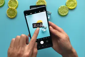 都说小米8SE刘海屏非常丑，都来鉴证一下小米8SE到底哪里丑？