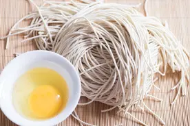 面条可以减肥吗 面条的热量图片