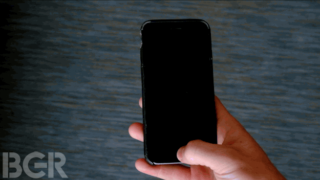 不喜欢 iOS 10 新的解锁手势？在Beta 2可改图片