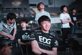 ESPN战队排名:SKT重回榜首 EDG排名第二图片