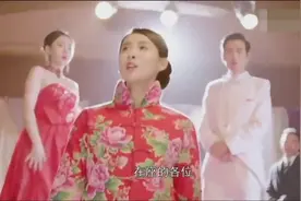 新人正在举行婚礼时，大妈说，姑娘你别嫁，我是他老婆，全场懵了视频封面