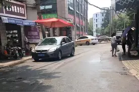 大众点评2018必吃餐厅，张胖子私房菜，非常叼角的一个苍蝇店视频封面