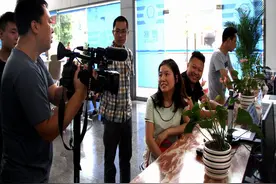 峨眉山市公安局迅速启动“异地办证”新政试点图片