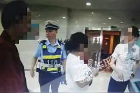 ATM机上不显示定期存款 男子以为钱被盗报警图片
