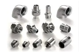 老师傅要我在水管接头处刷上一层白漆预防漏水，这有用吗？图片