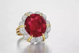 燃烧的火  流动的血  单一的铬元素造就纯粹的红宝石图片