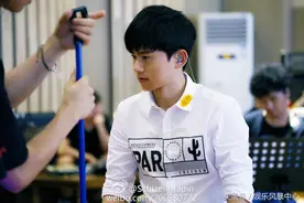 揭秘张杰巡演彩排照图片