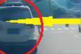 宝骏730走位夸张，一路疯狂超车，立马酿惨烈车祸 害人害己图片