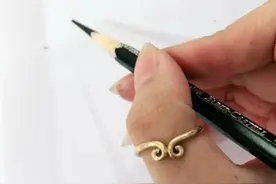 喜欢的赶紧保存下来哦 画侧脸的方法 多练习几遍一定可以画出来哦