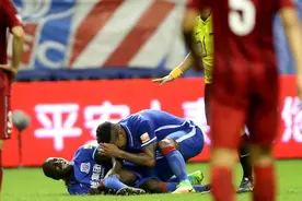 宫磊：孙祥没有太大动作 登巴巴断腿是寸劲儿图片