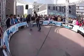 比利时两大街足大神 Bencok VS Leamssi图片