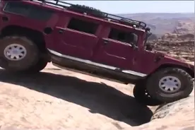 悍马越野绝对不输丰田帕拉多，却退出了历史的舞台