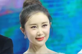 舒畅新照依旧脸部僵硬，整没整容颜值都再也回不到小狐狸的灵气图片