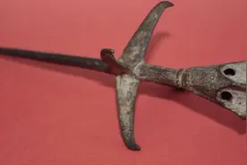 毛主席诗词中的“飞鸣镝”有何典故图片