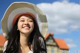 容易晚婚的生肖女，不要为现在的单身悲伤图片