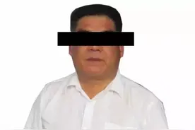 短袖衬衫怎么搭 | 至少可以让你做最好看的村支书图片