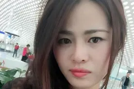 落魄电工爱上美容院美女老板图片