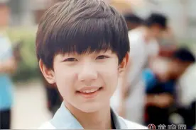 网曝王源炫富与男粉丝暧昧揭秘王源被黑真相 为何TFboys老招黑？图片