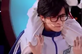 女神钟丽缇现场秀跆拳道，三百六十度旋转“踢爆”薛之谦视频封面