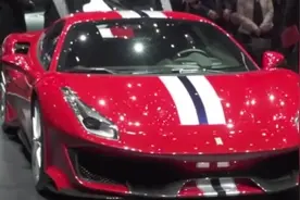 奥迪又一霸主，搭配飞机档把，3.7秒破百，比劳斯莱斯都漂亮！