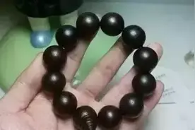 小叶紫檀变黑、变乌可不是一回事，一不小心变“煤球”！图片