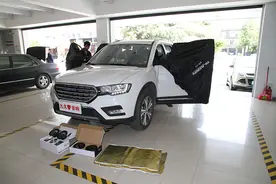 哈弗H6，车主自己换了一套喇叭，感觉牛多了图片